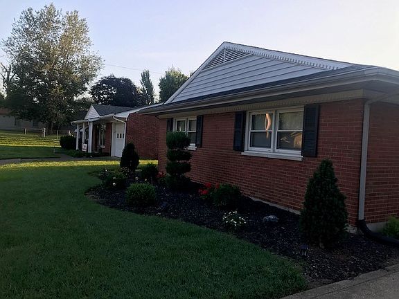 4th image of 821 Walnut Park Dr