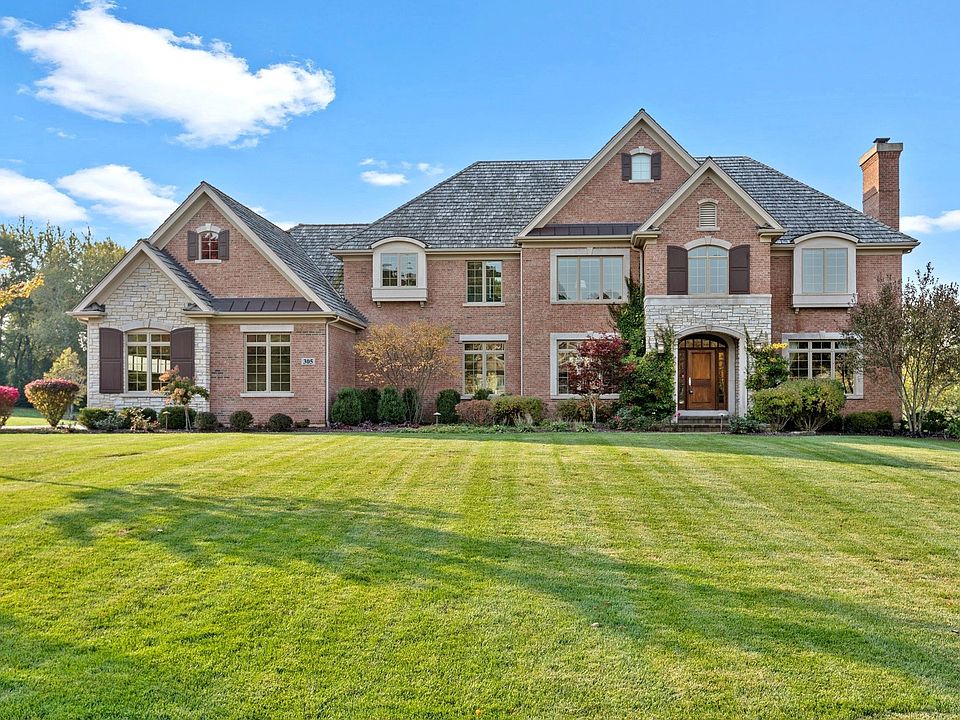 1st image of 305 Hamilton Ct