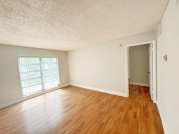 4543 Treehouse Ln, Tamarac, FL