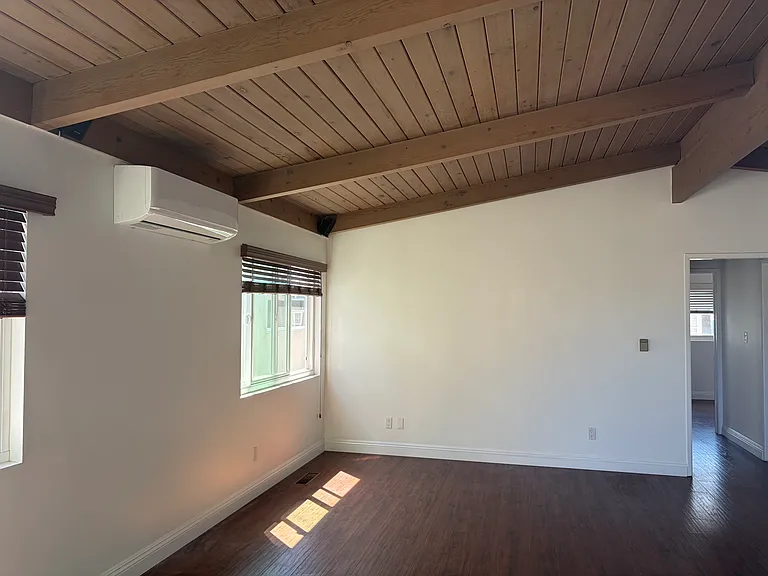 429 1/2 Begonia Ave — Photo 6