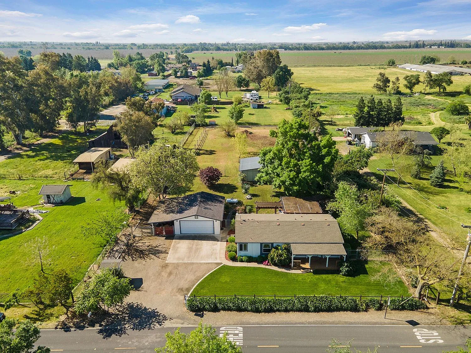 13262 E Tokay Colony Rd photo 1
