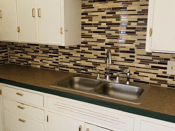 4th image of 505 W Green Ave