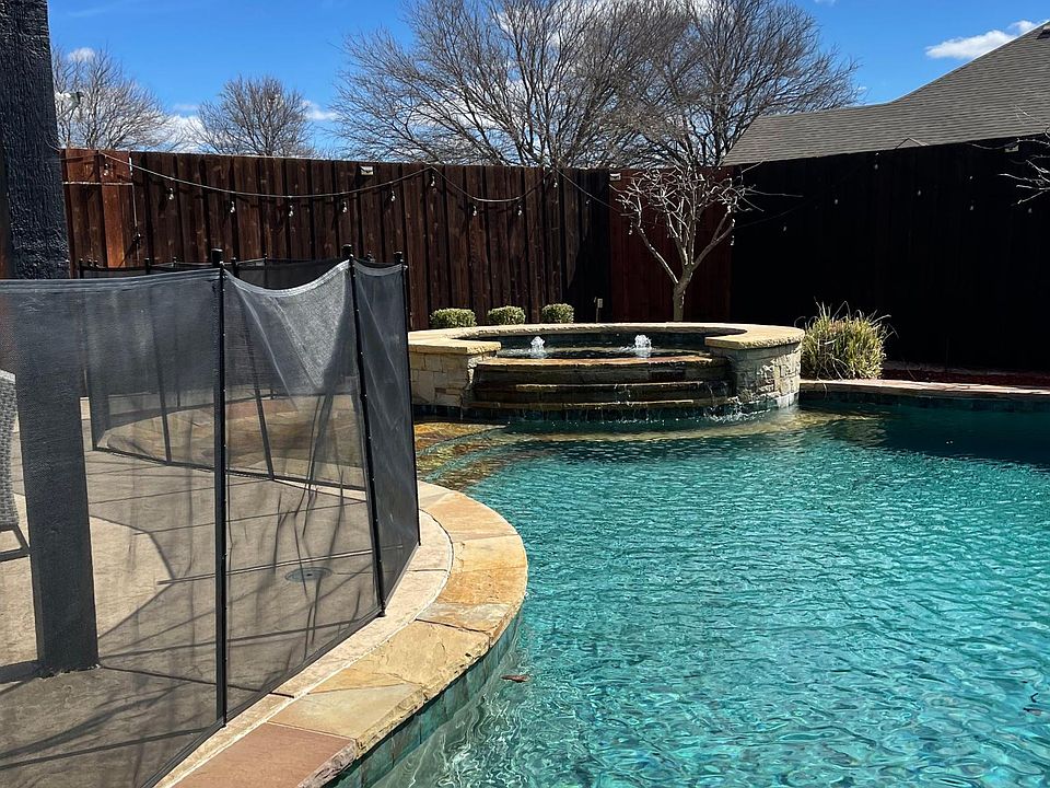 screen pool fence