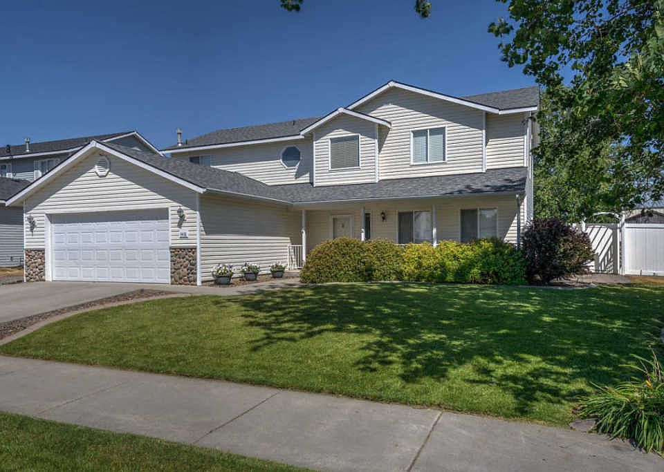 1st image of 1410 N Tanzanite St