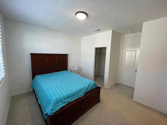 5th image of 909 Santa Fe Ave Unit B