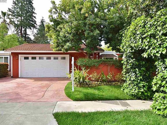 2nd image of 5382 Black Ave