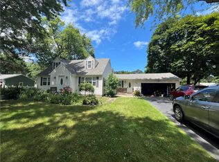 236 Meadow Ln, Webster, NY 14580