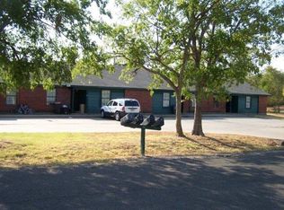 401 S 1st St APT 3, Mabank, TX 75147