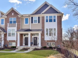 1427 N Charles Ave, Naperville, IL 60563