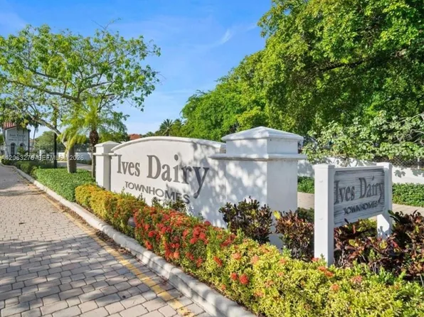 1017 NE 208th St, Miami, FL 33179