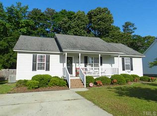 216 Pinecroft Dr, Clayton, NC 27520