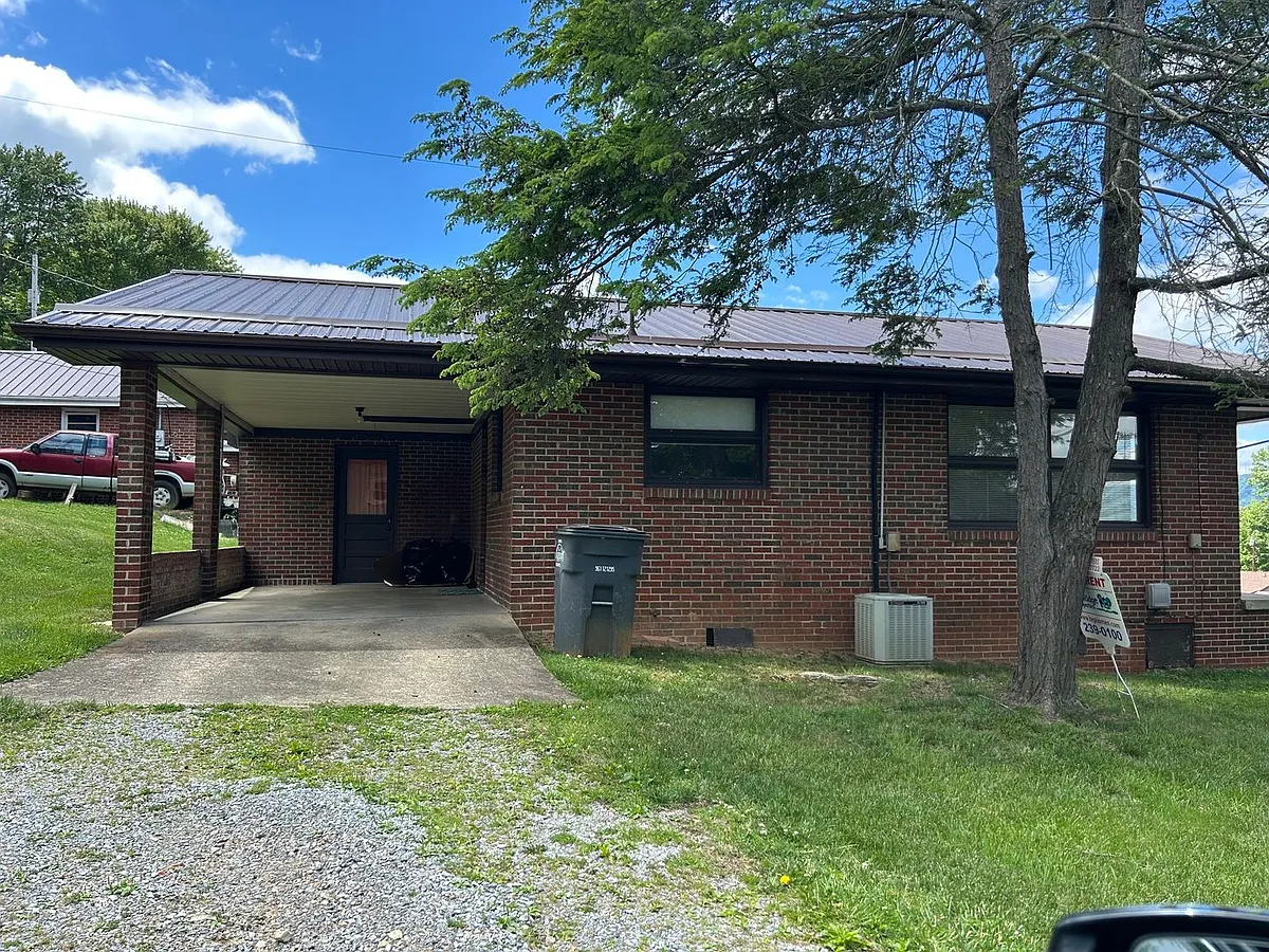 Building Photo - 1355 Warpath Dr
