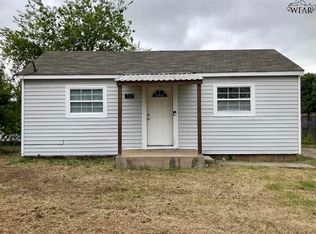 713 W 3rd St, Burkburnett, TX 76354