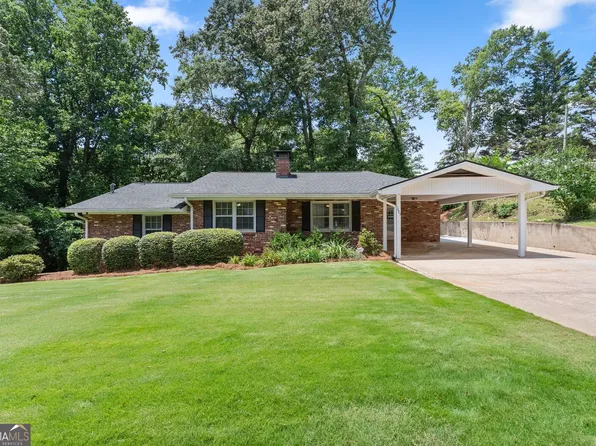 1085 Tanglewood Dr, Gainesville, GA 30501