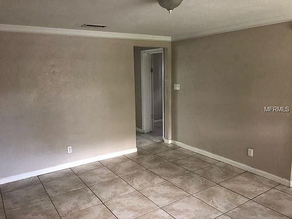 5th image of 10920 N Annette Ave