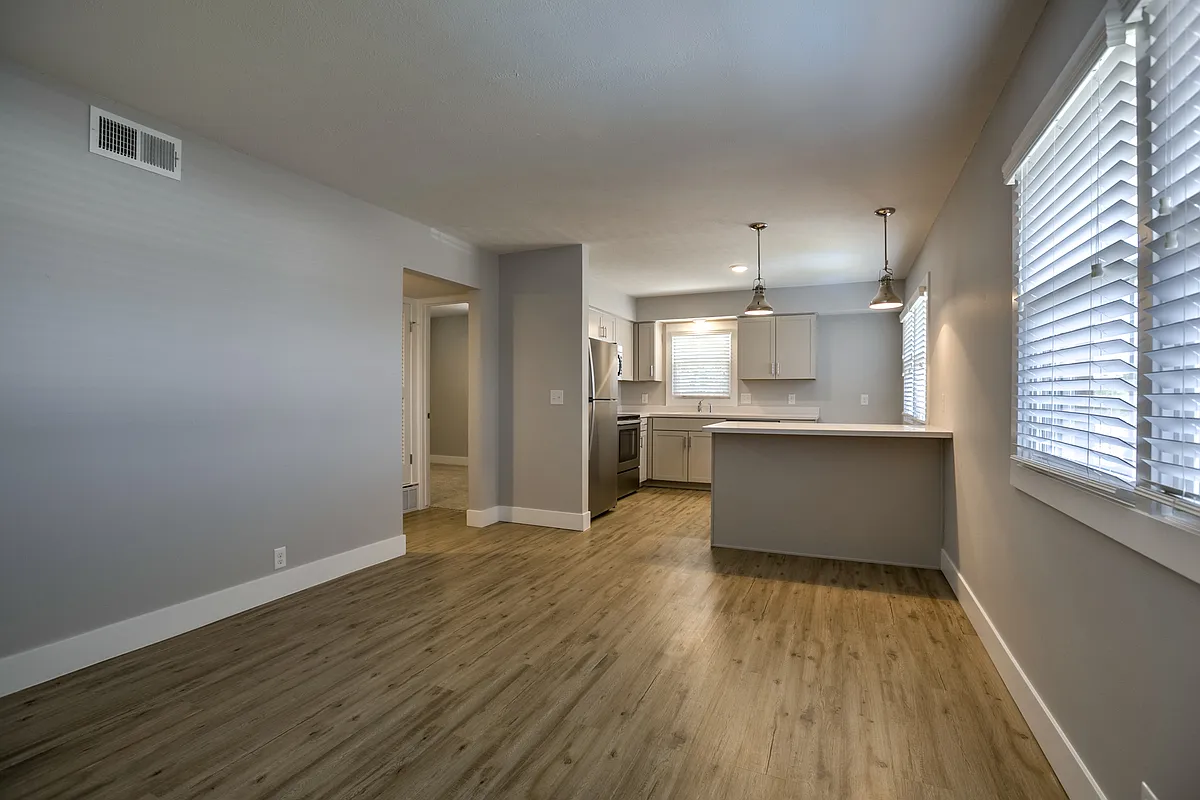Building Photo - 119 N 41st St
