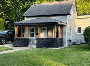 10 Lakeville Ct, Oxford, MI 48371