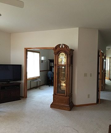 4th image of 313 Bryant Circle Dr #1