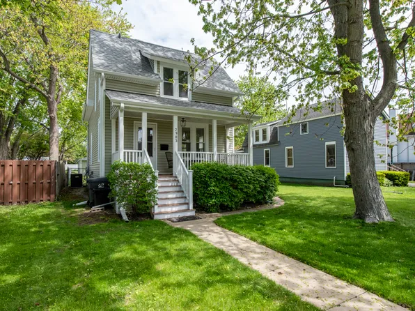 2903 Ezekiel Ave, Zion, IL 60099