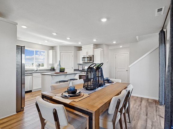 7th image of this home