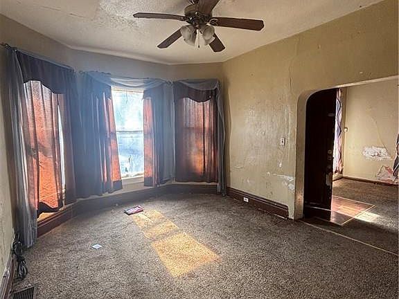 5th image of 1441 N Ontario St