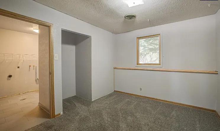 1440 Jamaica Dr — Photo 13