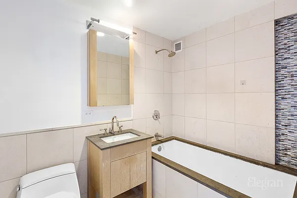Sold by Elegran | media 10