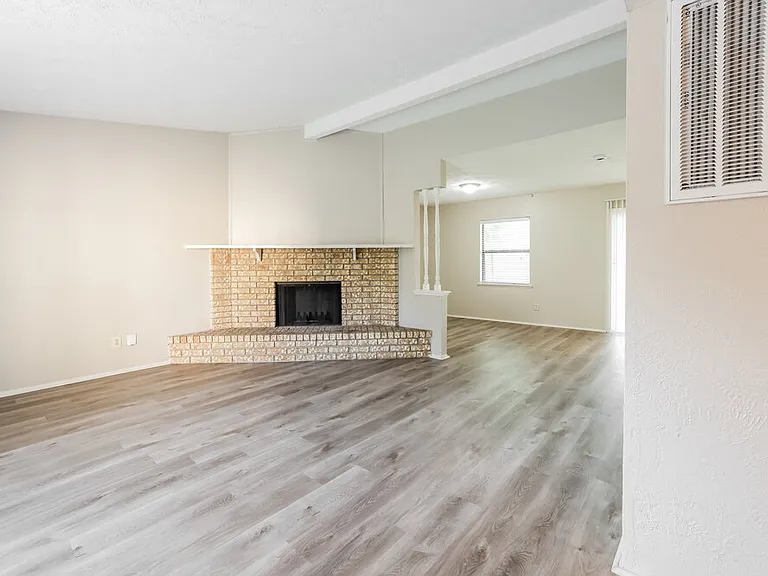 17319 Northern Star Dr — Photo 4