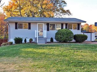 4161 Golden Valley Dr, Saint Louis, MO 63129