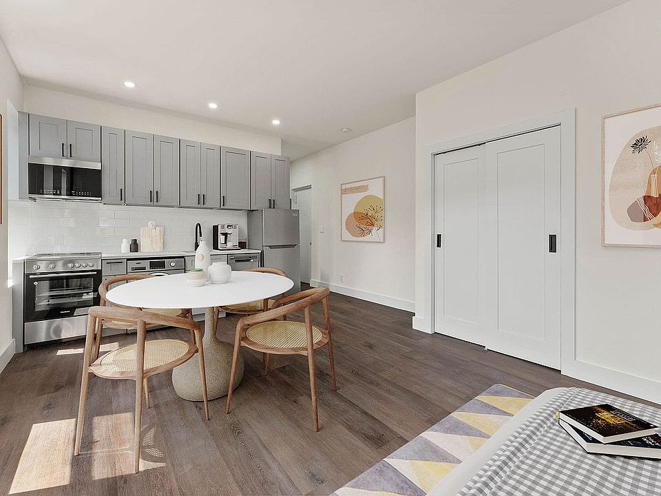 2nd image of 992 Amsterdam Ave #305