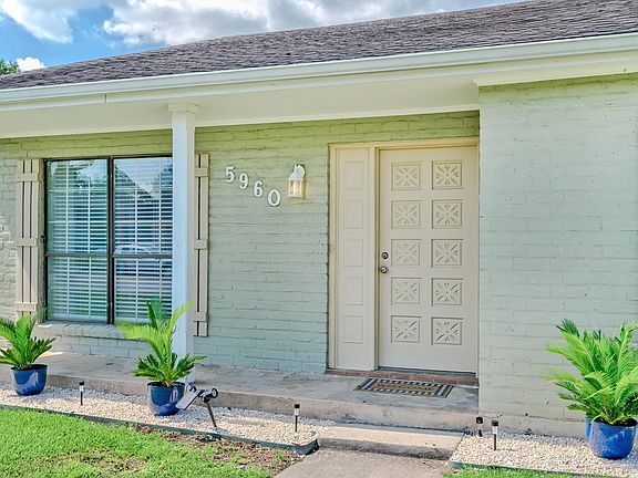 2nd image of 5960 Meadow Way