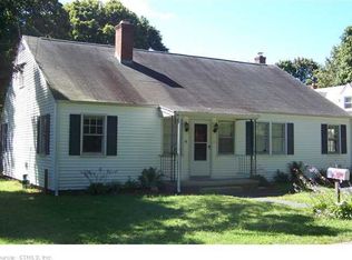 19 Homestead St, Old Saybrook, CT 06475
