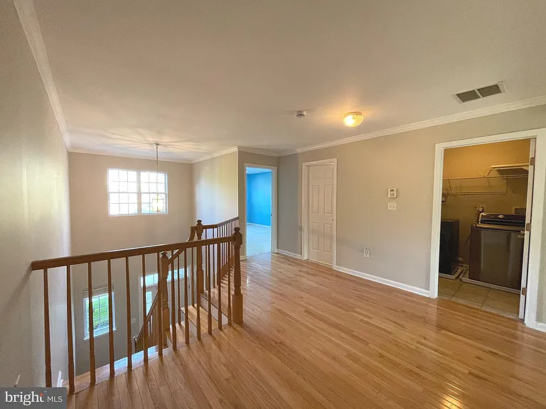 36 Hoover Ave — Photo 19