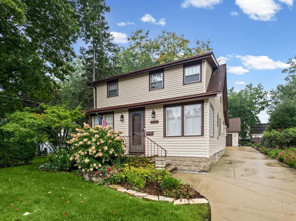 1026 Spafford St, Antioch, IL 60002