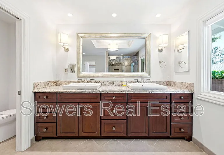 31 Mott Dr — Photo 52