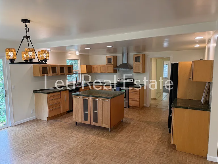 3660 Toronto Rd — Photo 2