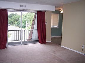 5th image of 36 Courtside Dr Unit A-32
