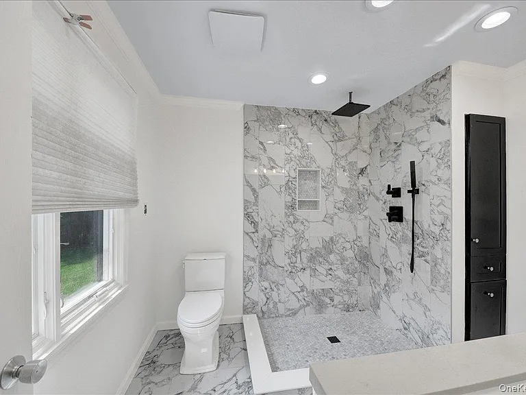 2 Stonycrest Rd — Photo 17