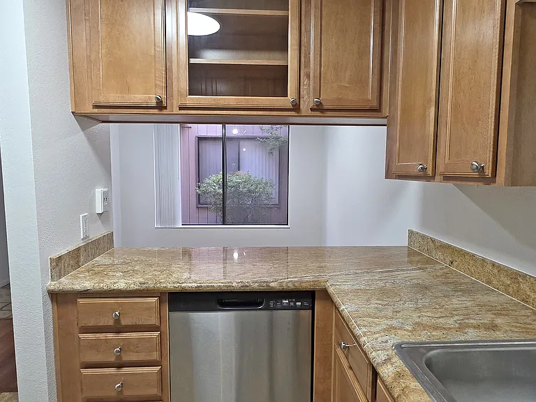 508 Woodside Oaks #3 — Photo 9