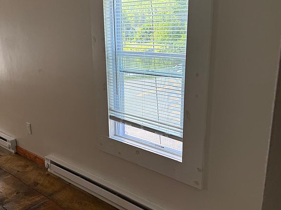 4th image of 144 Main St #2