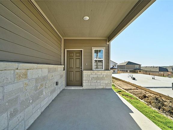 4th image of 147 Longstraw Dr