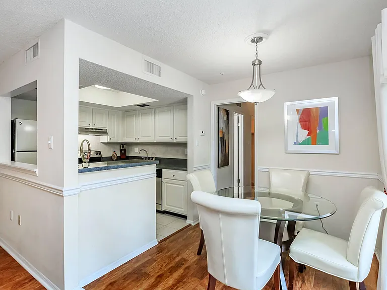 Classic Apartment Home