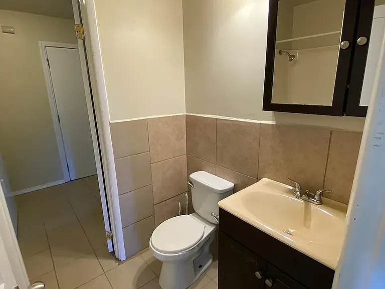 22249 Latonia Ln — Photo 4