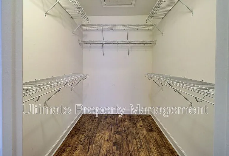1071 Bridgeport Way — Photo 12