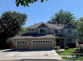907 E Knoll Ct, Eagle, ID 83616