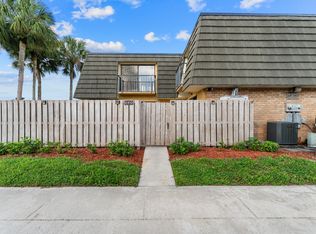 2410 24th Way, West Palm Beach, FL 33407