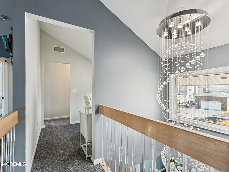 385 Aldo Dr — Photo 37