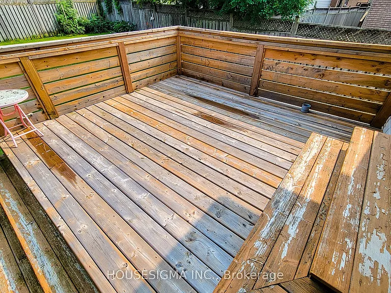 4 Treeview Ct — Photo 38