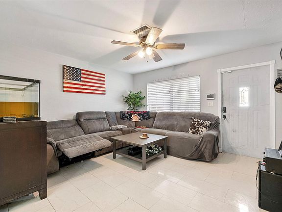 3rd image of 6810 Merion Court
