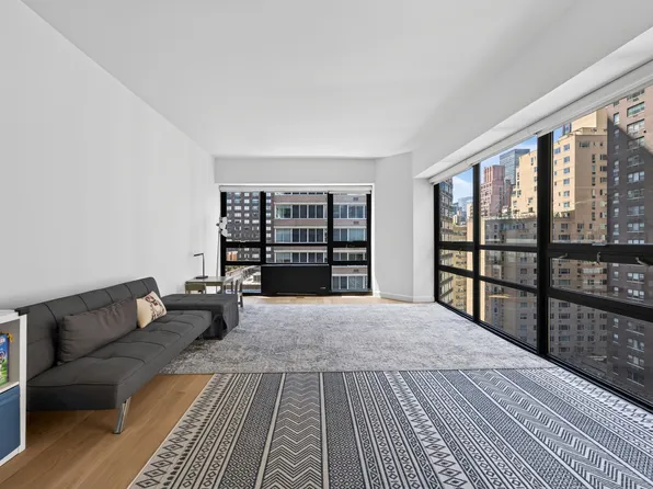 415 East 54th Street image 1 of 10